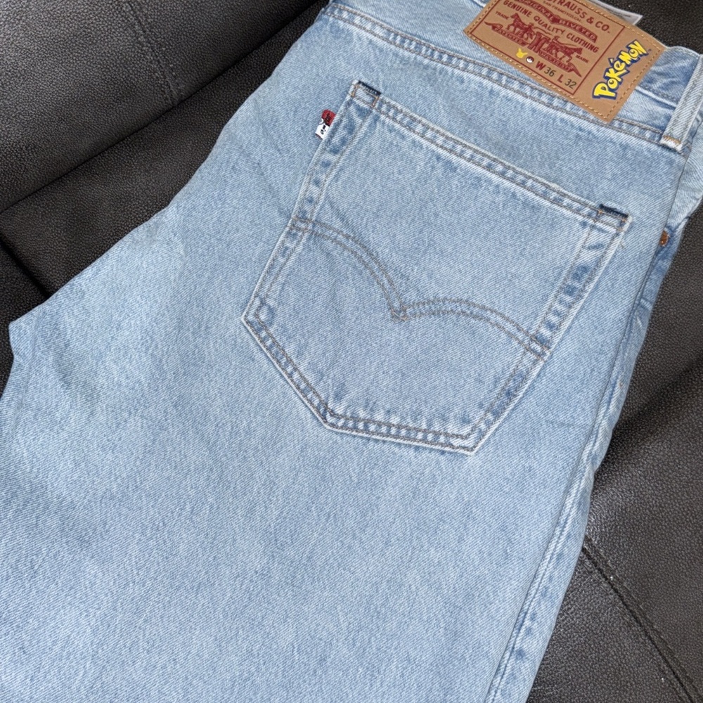 Levi's Sky Blue Relaxed Men's Jeans